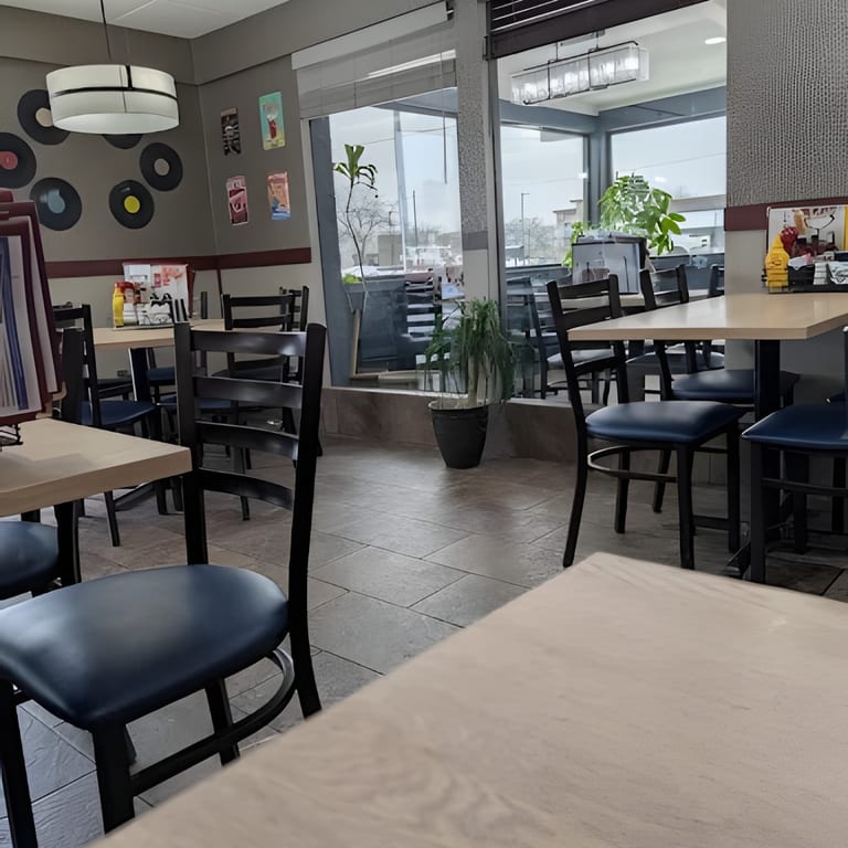 Dine-In Experience At Uptown Coney Island 